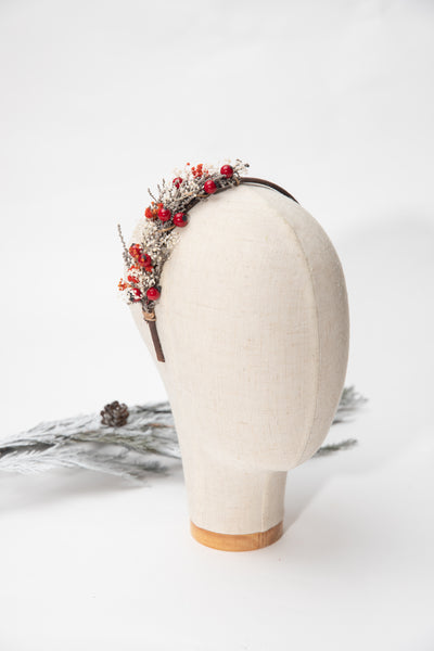 Christmas flower hairband with berries