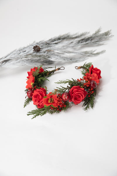 Red roses X-mas flower hair wreath with apples Winter wedding crown Bridal headpiece Red and green wreath Woodland bridal crown Magaela