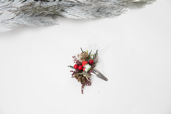 Christmas hair clips Gingerbread flower hair clips Flower girls Santa Claus gift for daughter Bridal accessories Winter jewellery Magaela