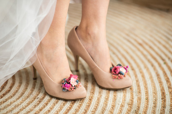 Pink flower shoe clips