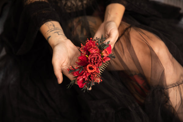 Red bridal flower hair comb