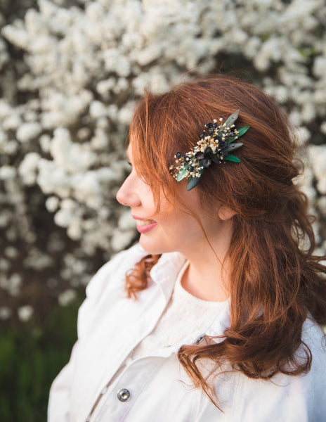 Greenery bridal hair comb Olive leaves Baby's breath flower comb for bride Natural Wedding hair jewellery Greenery hair flowers Magaela