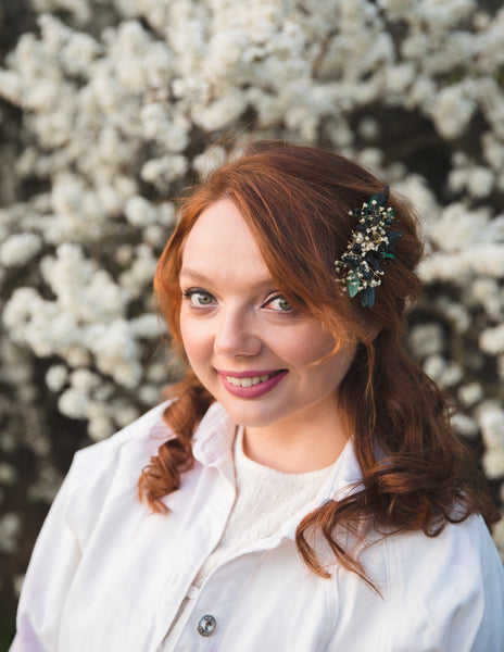 Greenery bridal hair comb Olive leaves Baby's breath flower comb for bride Natural Wedding hair jewellery Greenery hair flowers Magaela