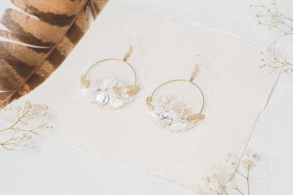 Glamour 2021 wedding white and golden flower earrings Glam Crystals Bridal Circle dangle earrings Handmade dried flower jewelry Magaela