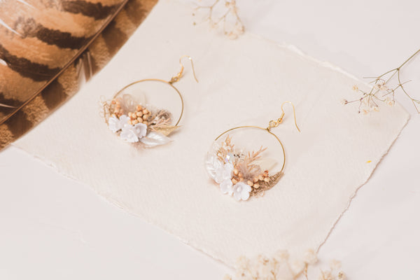 Glamour 2021 wedding white and golden flower earrings Glam Bridal Circle dangle earrings Handmade dried flower jewelry Magaela