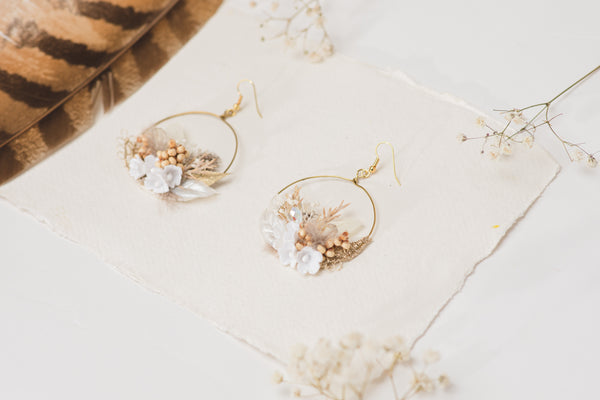 Glamour 2021 wedding white and golden flower earrings Glam Bridal Circle dangle earrings Handmade dried flower jewelry Magaela