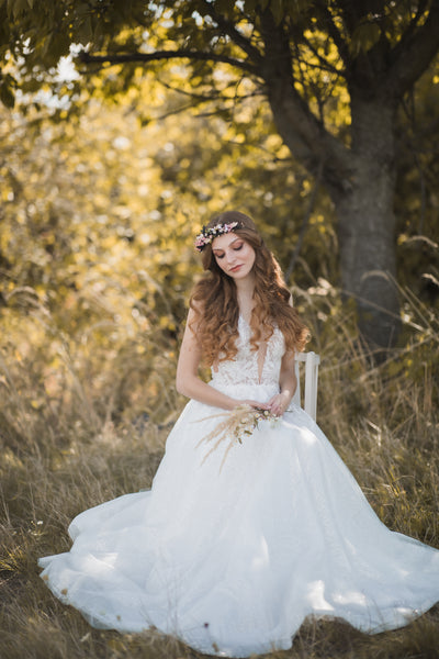Meadow wedding hair crown, Bridal hair wreath, Wildflower wedding wreath, Wedding hair flowers, Pink roses, Baby's breath jewellery, Magaela