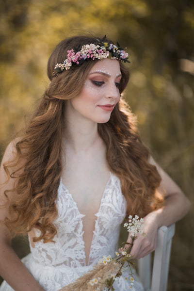 Meadow wedding hair crown, Bridal hair wreath, Wildflower wedding wreath, Wedding hair flowers, Pink roses, Baby's breath jewellery, Magaela