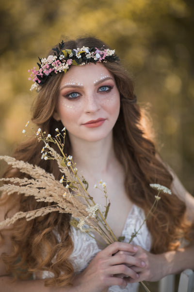 Meadow wedding hair crown, Bridal hair wreath, Wildflower wedding wreath, Wedding hair flowers, Pink roses, Baby's breath jewellery, Magaela