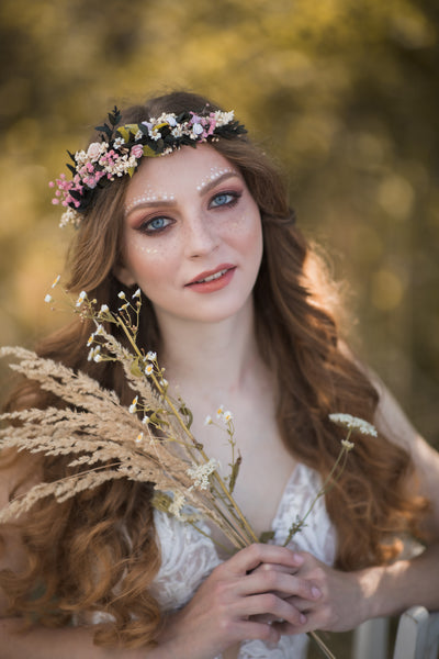 Meadow wedding hair crown, Bridal hair wreath, Wildflower wedding wreath, Wedding hair flowers, Pink roses, Baby's breath jewellery, Magaela