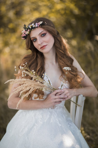 Meadow wedding hair crown, Bridal hair wreath, Wildflower wedding wreath, Wedding hair flowers, Pink roses, Baby's breath jewellery, Magaela