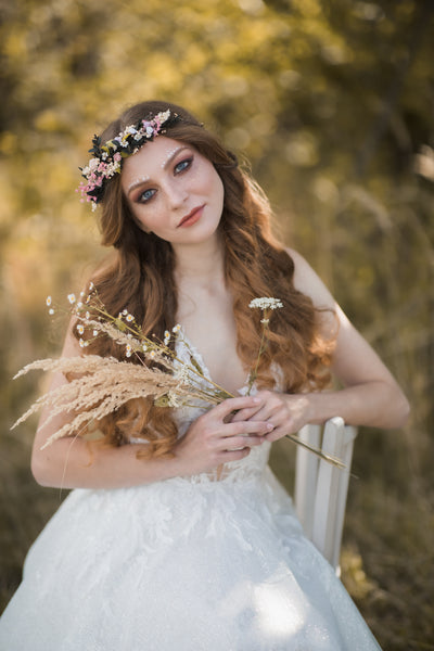 Meadow wedding hair crown, Bridal hair wreath, Wildflower wedding wreath, Wedding hair flowers, Pink roses, Baby's breath jewellery, Magaela