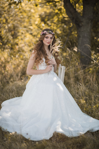 Meadow wedding hair crown, Bridal hair wreath, Wildflower wedding wreath, Wedding hair flowers, Pink roses, Baby's breath jewellery, Magaela