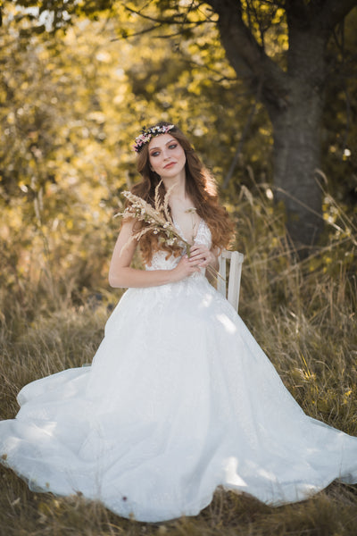 Meadow wedding hair crown, Bridal hair wreath, Wildflower wedding wreath, Wedding hair flowers, Pink roses, Baby's breath jewellery, Magaela