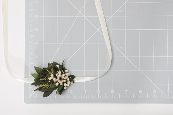 Greenery wedding bracelet Bridal flower bracelet  Flower wrist corsage for bridesmaid Magaela accessories Wedding accessories Flower jewelry