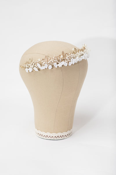 Gold and white bridal hair crown with lace and pearls Wedding 2021 Headpiece Luxury Bride Magaela Handmade Elegant wedding tiara Hair wreath