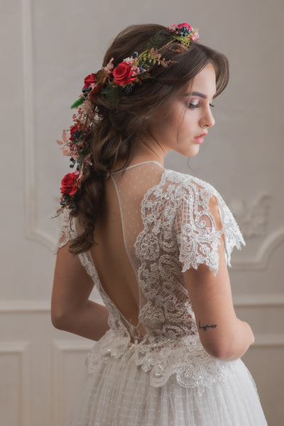 Bridal flower garland with red roses Wedding hair jewellery Magaela hair flowers Shapeable hair vine Long bendable garland with blueberries