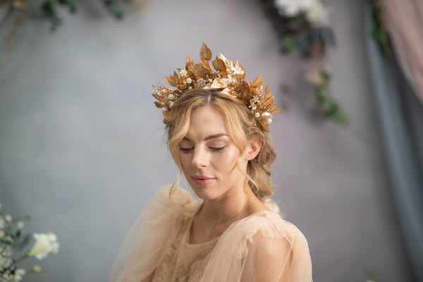 Golden wedding hair crown with pearls