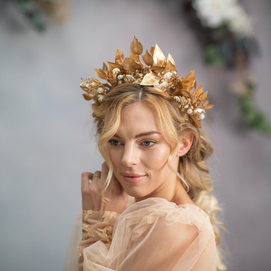 Golden wedding hair crown with pearls