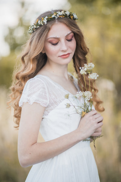 Yellow and green natural flower wreath, Meadowy bridal wreath, Wildflowers hair crown, Bridal halo, Magaela, Customisable crown, Wax flowers