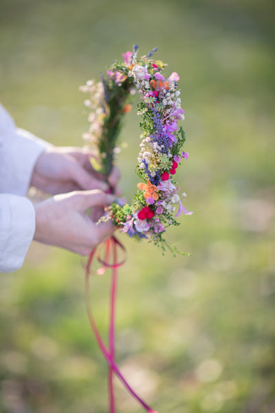 Meadow flower crown Bridal wildflowers headpiece Wedding flower wreath Magaela Bride to be Outdoor wedding Handmade meadow wreath