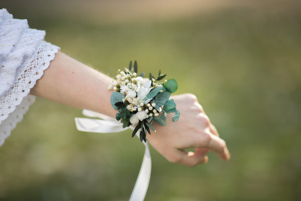 Eucalyptus bridal/bridesmaid bracelet Preserved bracelet Green and white flower jewellery Wedding accessories Magaela Gift for her Handmade