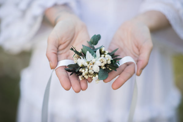 Eucalyptus bridal/bridesmaid bracelet Preserved bracelet Green and white flower jewellery Wedding accessories Magaela Gift for her Handmade