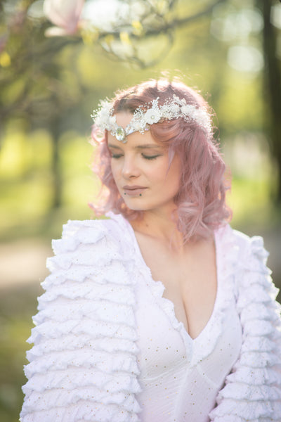White flower elf tiara Bridal elvish tiara Elf wedding headpiece Wedding hair jewellery with crystals Elven photoshoot Natural crown Magaela