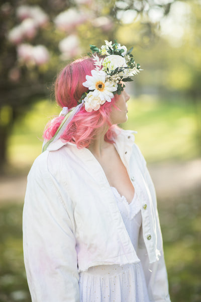 Big boho flower wreath Green and white bridal crown Flower headpiece Bride 2021 Greenery wedding Customisable Wedding hair flowers handmade