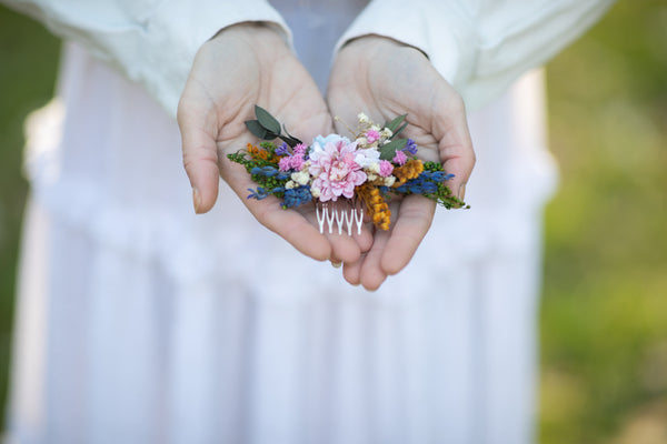 Small meadow flower comb Bridal hair comb Wildflowers Magaela handmade Wedding hair flowers Mini hair comb Meadow wedding Low bun comb