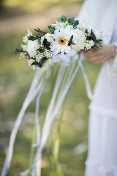 Big boho flower wreath Green and white bridal crown Flower headpiece Bride 2021 Greenery wedding Customisable Wedding hair flowers handmade