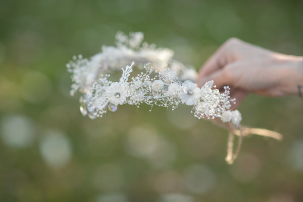 White flower elf tiara Bridal elvish tiara Elf wedding headpiece Wedding hair jewellery with crystals Elven photoshoot Natural crown Magaela