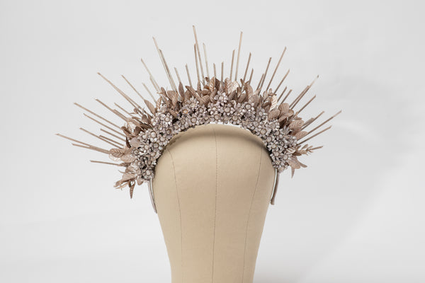 Small bridal halo crown Spiked crown for bride Rose gold flower crown Beyonce sun ray crown Magaela Handmade Spikes Headband 2021 wedding