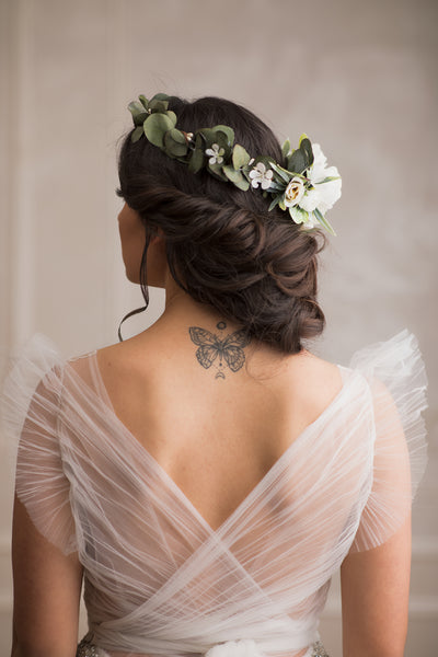 Greenery bridal wreath with flower arrangement at the back Flower crown with eucalyptus Bridal hair wreath 2021 Wedding Magaela accessories