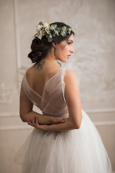Greenery boho flower crown Bridal wreath with flower arrangement at the back Flower crown with eucalyptus Bridal hair wreath 2021 Wedding Magaela accessories