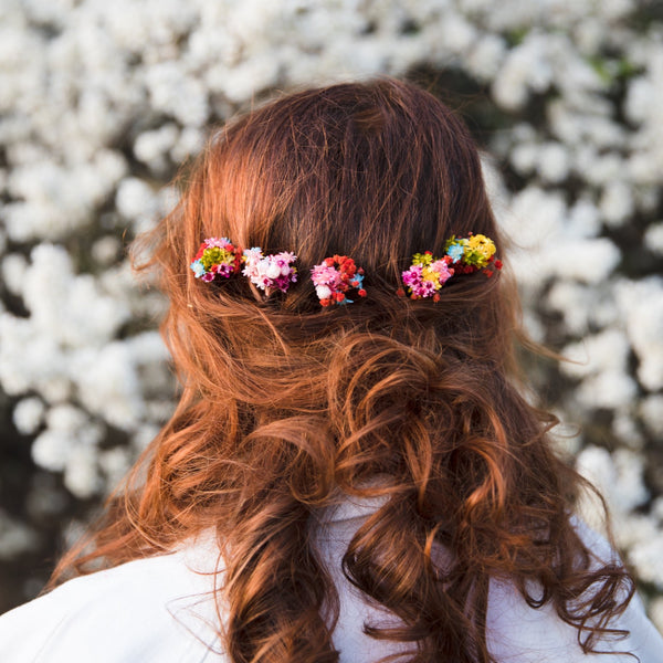 Colourful preserved summer hairpins