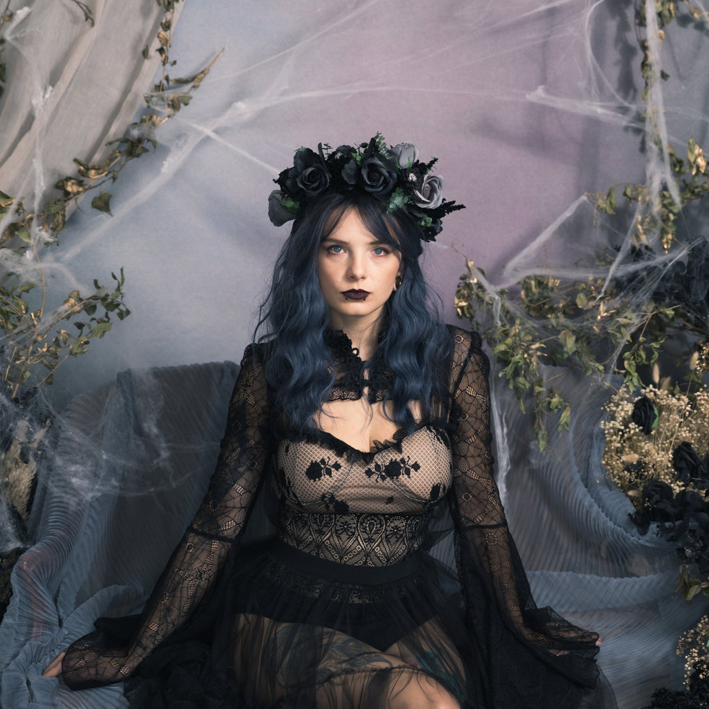 Black Halloween flower half wreath