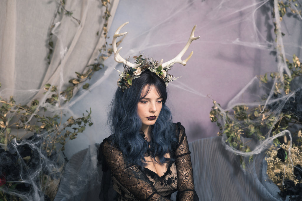 Halloween antlers deals