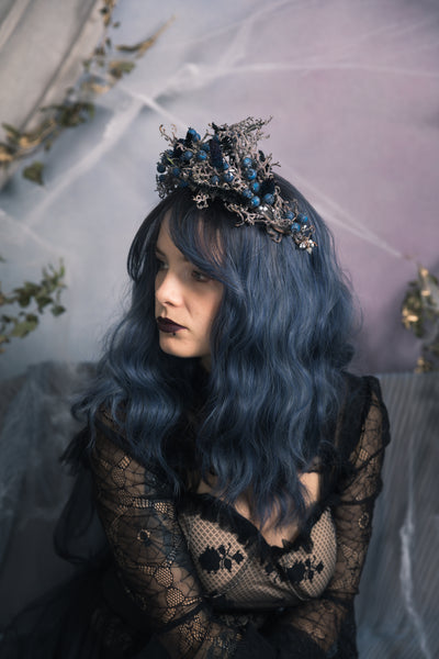 Black Halloween hair crown with berries
