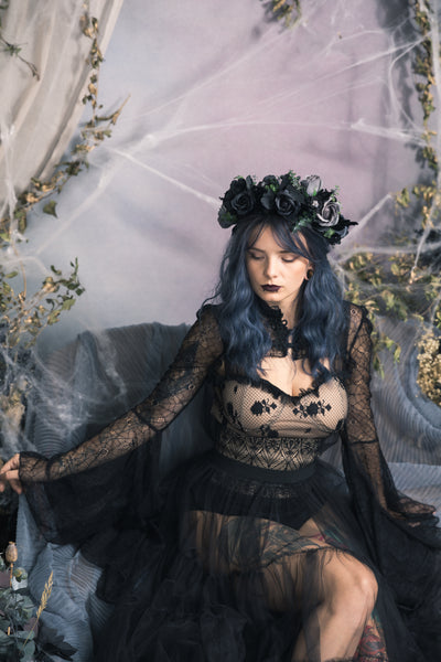 Black Halloween flower half wreath