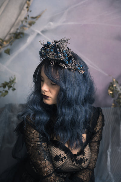 Black Halloween hair crown with berries
