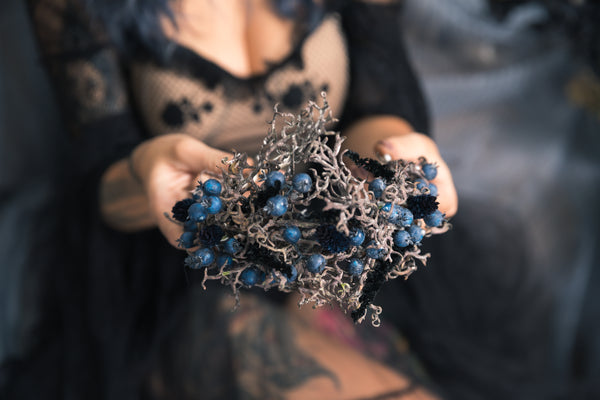 Black Halloween hair crown with berries
