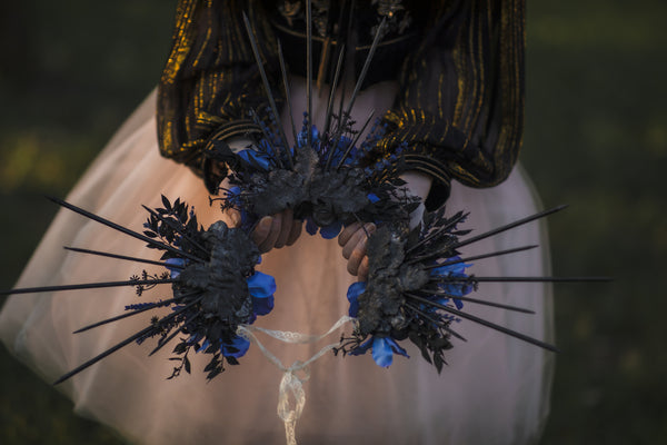 Blue purple and black halo crown Wedding accessories Met gala headpiece Elegant maternity photoshoot Hair jewellery Spiked crown for bride