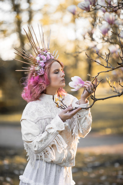 Romantic pink halo crown Flower met gala crown Bridal headpiece Wedding crown Maternity photoshoot Pink and gold spiked headband Magaela