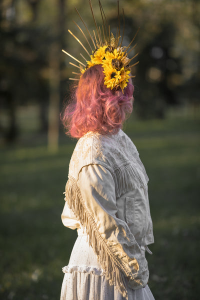 Sunflower halo crown Met gala crown Golden and yellow headband Bridal accessories Summer maternity photoshoot Bride to be Magaela handmade
