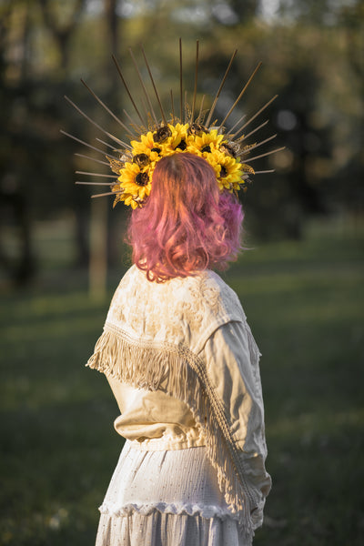 Sunflower halo crown Met gala crown Golden and yellow headband Bridal accessories Summer maternity photoshoot Bride to be Magaela handmade