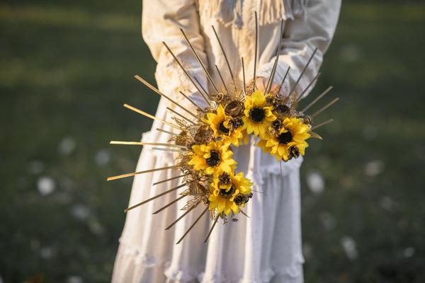 Sunflower halo crown Met gala crown Golden and yellow headband Bridal accessories Summer maternity photoshoot Bride to be Magaela handmade