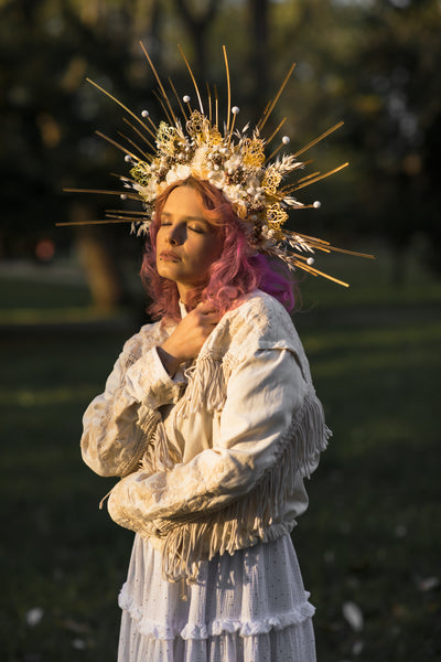 Golden and cream flower halo crown Ivory spiked crown Met gala headpiece Bridal headband Unusual photoshoot crown Magaela Customisable