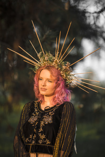 Spiked flower hair crown Halo crown Met gala crown Bridal halo crown Wedding tiara Beyonce sun ray flower crown Photoshoot headpiece Magaela