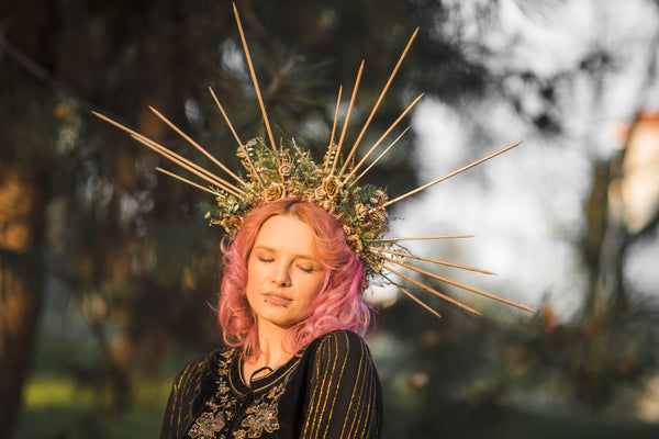 Spiked flower hair crown Halo crown Met gala crown Bridal halo crown Wedding tiara Beyonce sun ray flower crown Photoshoot headpiece Magaela
